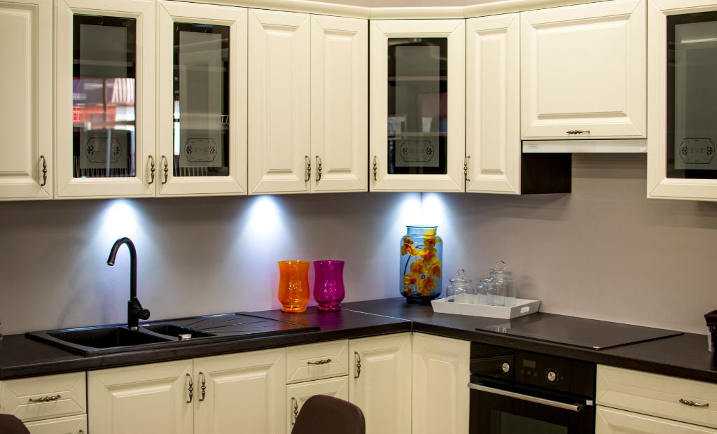 How to Buy New Kitchen Cabinets