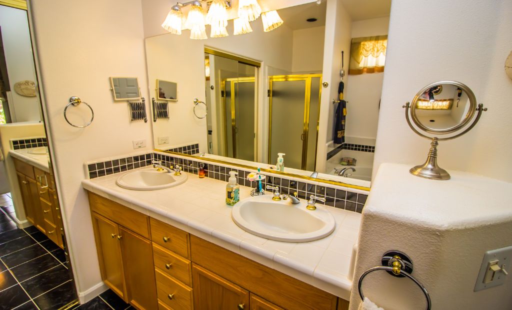 Rustic Master Bathroom Vanities