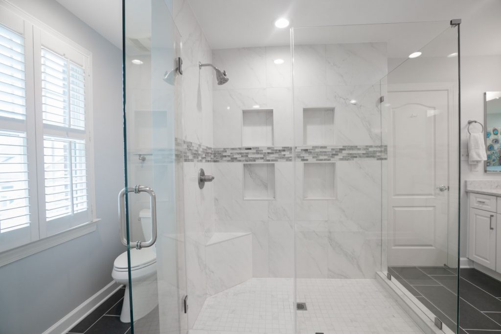 Small Bathroom Remodel Tips to Make the Most of Your Space 3
