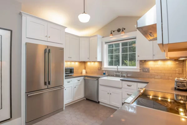 showcasing white wooden kitchen size
