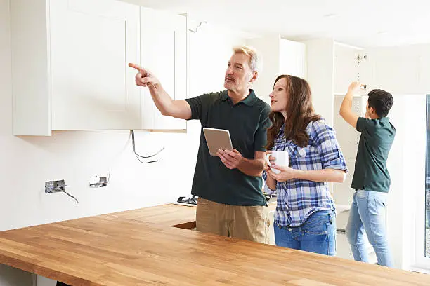 kitchen remodeling contractor discussing local trends