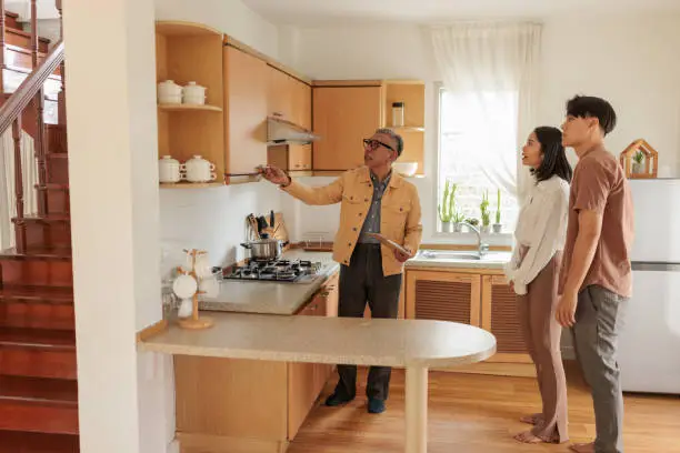 Consultation for travel-inspired kitchen and bathroom remodeling, showcasing KBR Kitchen & Bath’s expertise.